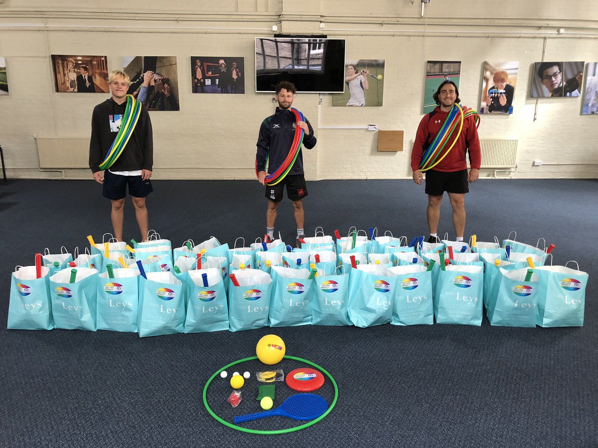 @LeysCambridge Ollie Feast Trust boosts Red Hen Project. #iloveboarding

For more on this news story, click here: 
bit.ly/2C0MZn1