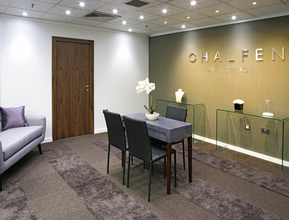 Throwback!

The Warnes Team were tasked with transforming a dilapidated office into a high quality Boutique Jewellery showroom complete with supporting facilities tailored to the client's specific requirements. 

#showroom #boutiqueshowroom #londonshowroom #londonfitout #CATB