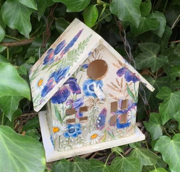 kirstie1971's tweet photo. I’ve decoupaged some birdhouses that I’m looking to sell if anyone is interested. Here are 3 of them but got others too. #crafting #decoupage #wednesdaymorning https://t.co/vaWpoLEaUQ
