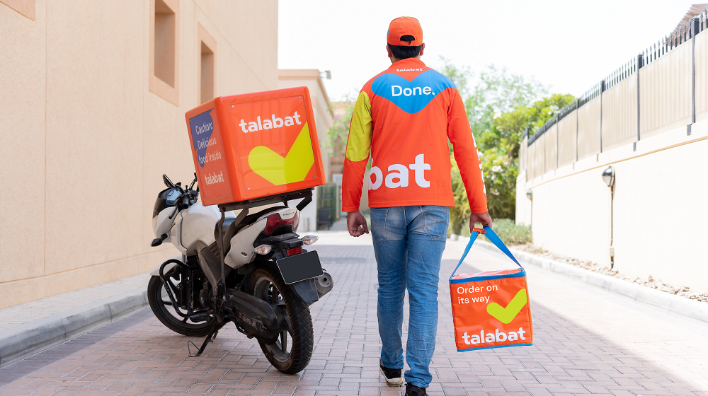 MENAbytes's tweet photo. Delivery Hero is rebranding Otlob to Talabat, plans to create 50,000 freelance rider jobs in Egypt https://t.co/Y0POsK0Pta https://t.co/HYAehscYe5
