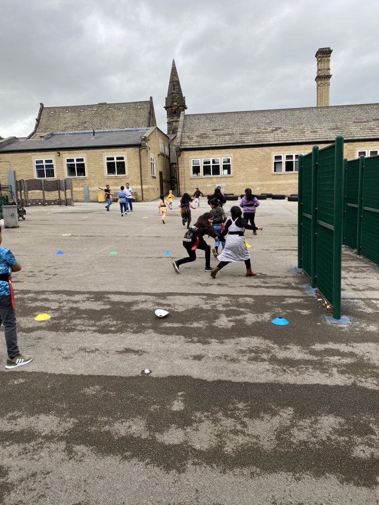 LilycroftSch's tweet photo. Day 9 of Summer School- Morning spent playing Dodgeball and Bulltag. Working up an appetite for Lunch.... #bulltag #dodgeball #keepingactive https://t.co/glO2Ugr0rn