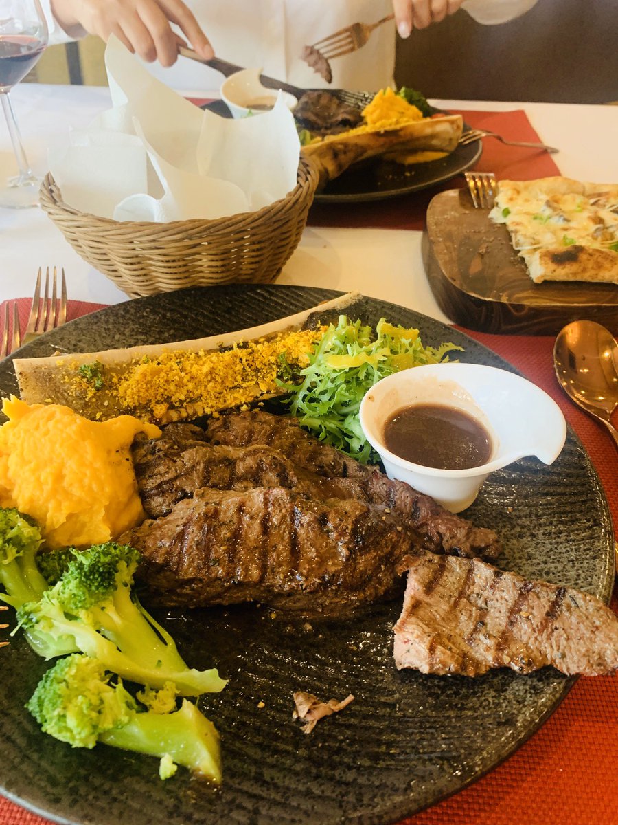 Монголд Чойжингий чөмөгтэй стэйкийг гүйцэх стэйк алга даа