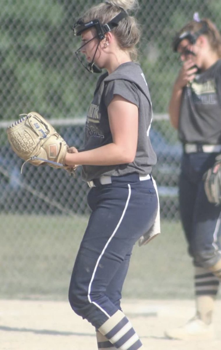 SDGold02's tweet photo. Spinning it down at @SDCoyotesSB this coming year is #24 Abbie Klatt! 

📖: Nursing
Fave 🥎 Memory: State Champs! 🏆
Random Fact: It’s always the 7th Batter! (And she secretly really wants to hit!)
Something SB has taught her: You have to work to be who you want to be! https://t.co/HeFFdItdwo