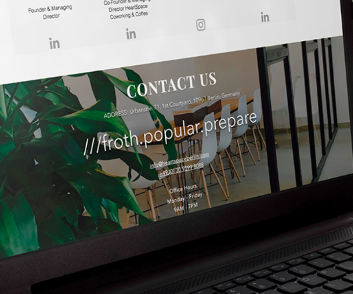 contact us section of website listing what3words address
