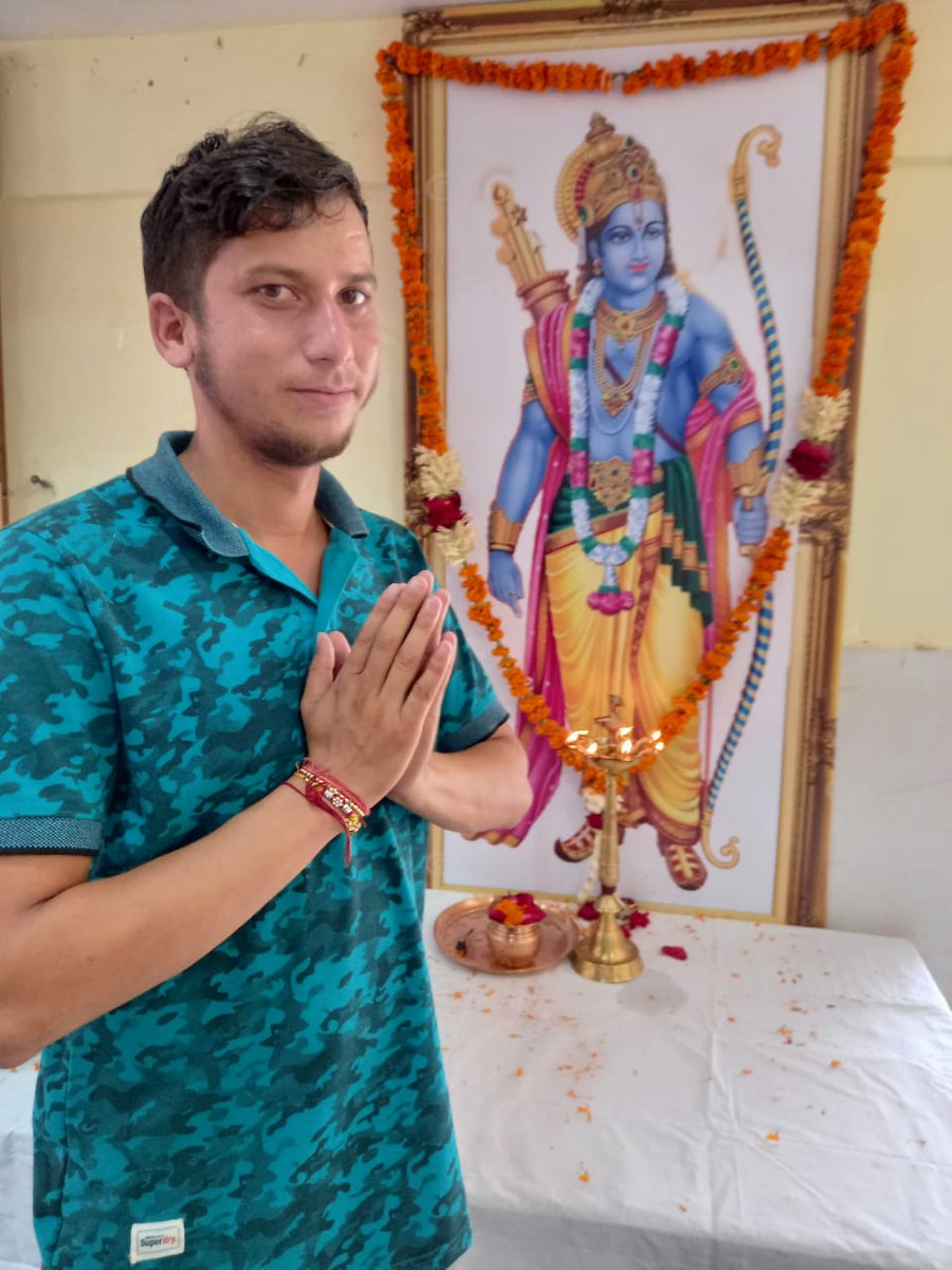 Gokul_Kumar97's tweet photo. श्रीराम राष्ट्र की संस्कृति हैं, श्रीराम राष्ट्र के प्राण हैं,
श्रीराम जन्मभूमि पर भव्य मंदिर का अर्थ राष्ट्र पुनर्निर्माण है। 
 🚩जय श्री राम 🚩 https://t.co/DCYdcOuhMN