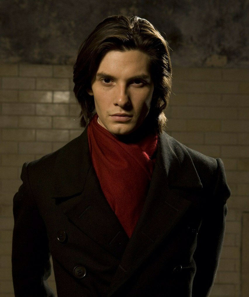 Дориан грей портрет. Как выглядит дориан. Портрет дориана грея фильм 2009. Портрет дориана грея картина. Бен барнс дориан грей.