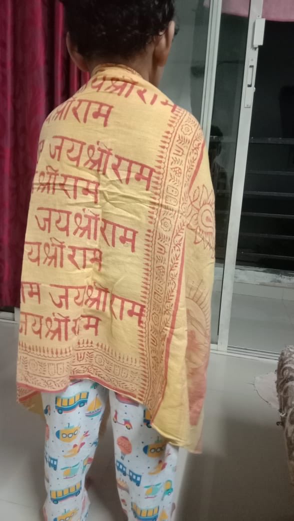 RavindraRbk's tweet photo. કારસેવક તરીકે 6,ડિસેમ્બર 1992 મા મારા પુજ્ય પિતાજી ભાણજીભાઈ ખીંટ ને આ શાલ બાબરી ધ્વંસ વખતે અયોધ્યા મા યાદગીરીરૂપે ભેંટ મા આપવામા આવી હતી.
આજે મારા સ્વર્ગસ્થ પિતા નુ આ સપનુ પુર્ણ થઈ રહ્યુ છે....જય શ્રી રામ..😌😭🙏🚩@PMOIndia @narendramodi @IJAGDISHPATEL 
@iDarshanaRaoji   @RSSorg https://t.co/52TmvyGpxt