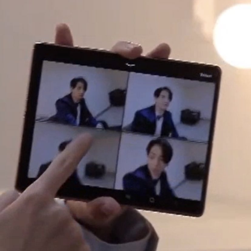 angeIsbts_'s tweet photo. então jungkook... será que rola postar essas fotinhos pra gente???
#SamsungEventNG @BTS_twt https://t.co/9fH16GwKFv