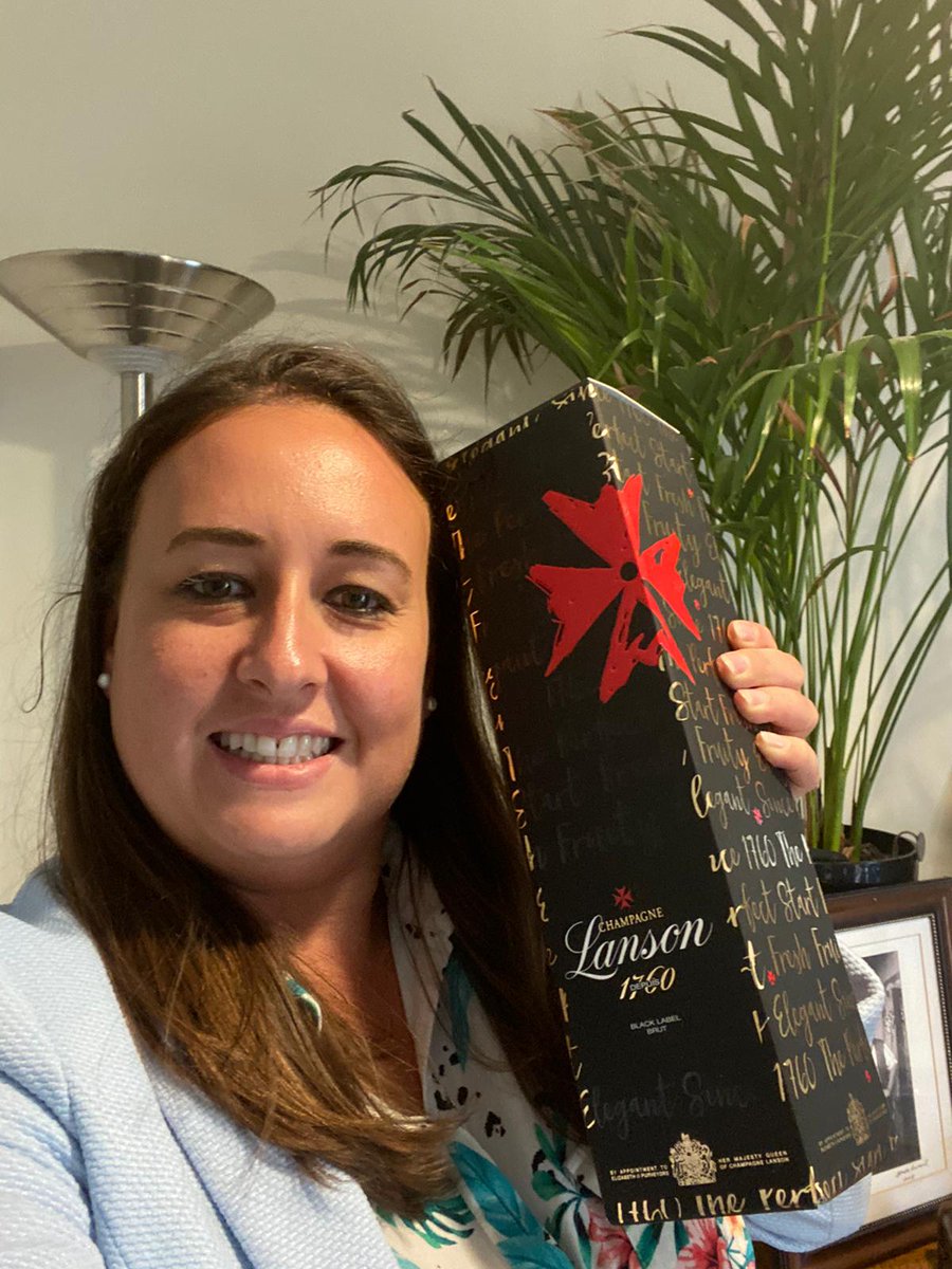 Congrats to these members who were recognised for fab contributions at the latest Green Club event.
🍾 Saskia Johnston - highest average referral value 👏🏼
🍾 Mel Kenny - highest average referral value 👏🏼
🍾 Paul Hawkins - best traffic lights point score 👏🏼
#BusinessLeaders #BNI