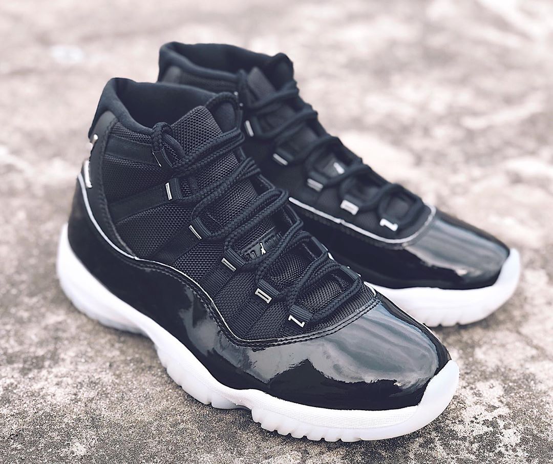 Air Jordan 11 \