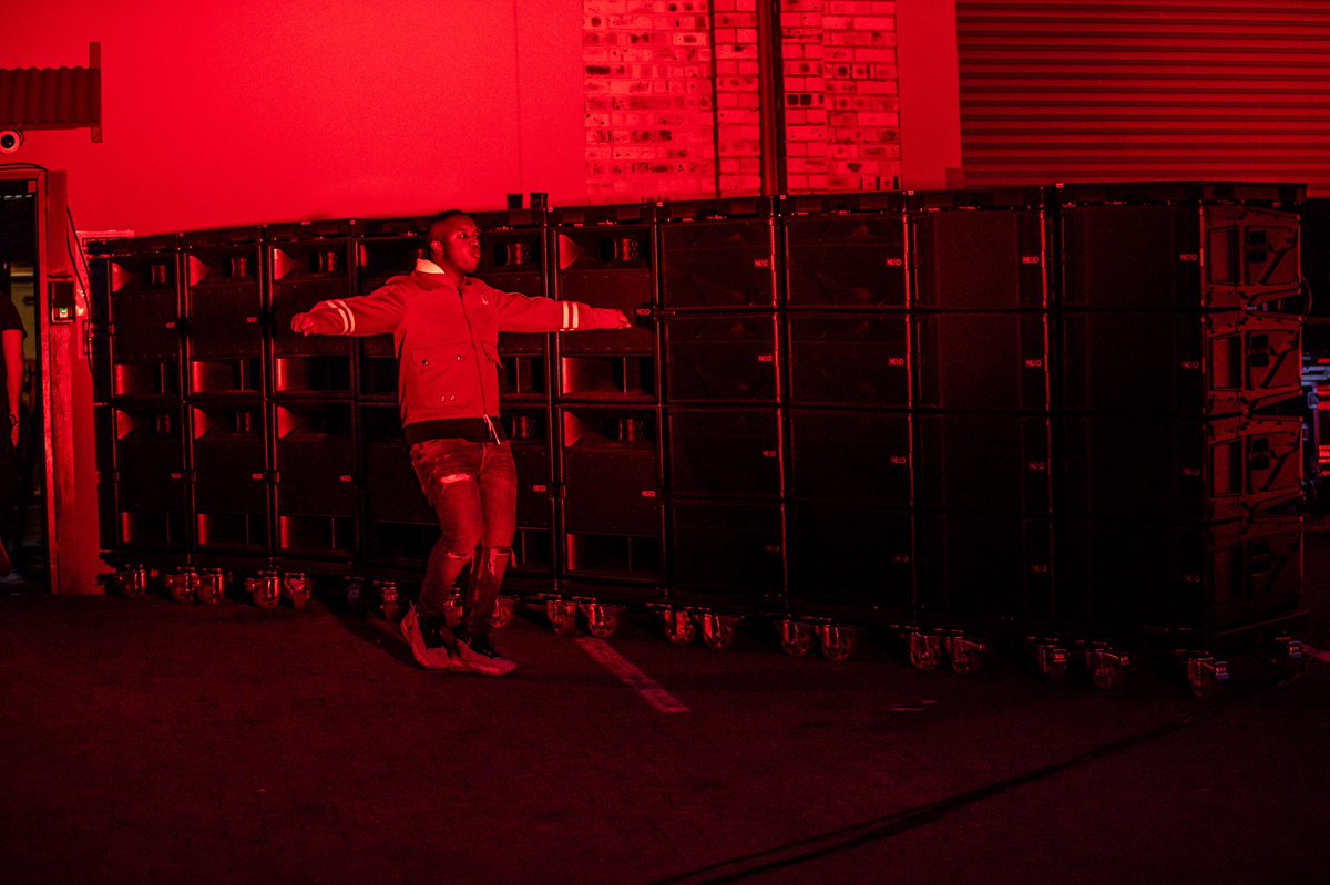 Shimza01's tweet photo. Our industry is suffering, to all the technicians, sound engineers, lighting technicians, security guards and everyone else in the events/hospitality industry, we are with you ❤️ #LightSARed https://t.co/rvO3vg1sj9