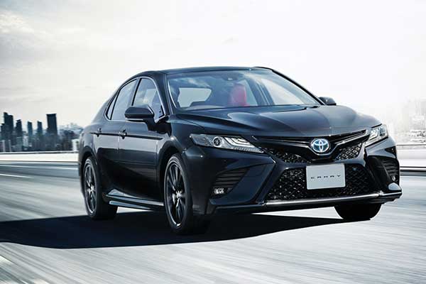 AutoJoshNG's tweet photo. #Toyota Celebrates 40 Years Of The Camry With Black Edition (Photos)
https://t.co/Ovbb6IMWs2
#40thAnniversary #Allwheeldrive #Blackedition #Cmary #Cvttransmission #Hybrid #Japan #Japaneseversion #Latesttoyota #Newtoyota https://t.co/e2YLILhKCG