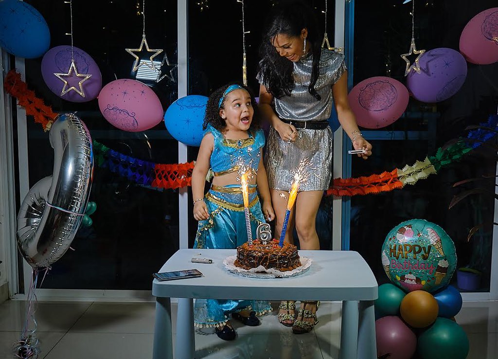 JudithRodP's tweet photo. Mi motor y fuerza! #maiah cumplió 6 años! Dios te bendiga mi hija! My tiny dancer! Mi mejor regalo eres tú. https://t.co/pjrV4dzIBv