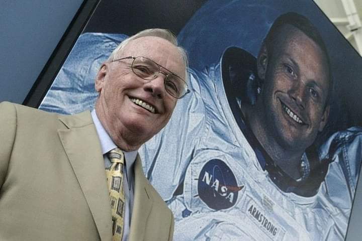 The first man who landed on the !
Happy Birthday to Neil Armstrong. 