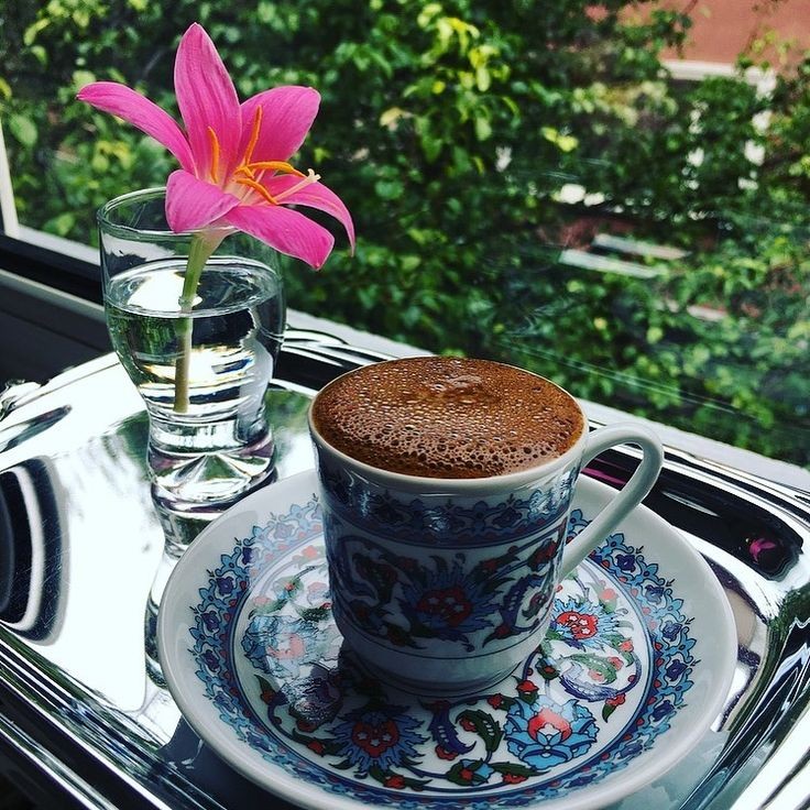 AnaErlene2012's tweet image. Do not #complicate what can be simple, do not let your stubbornness #imprison you in your thoughts.  Don't just take life with #words, fight and get what you want.  The #coffee is ready. #GoodMorning! 😉 🌷