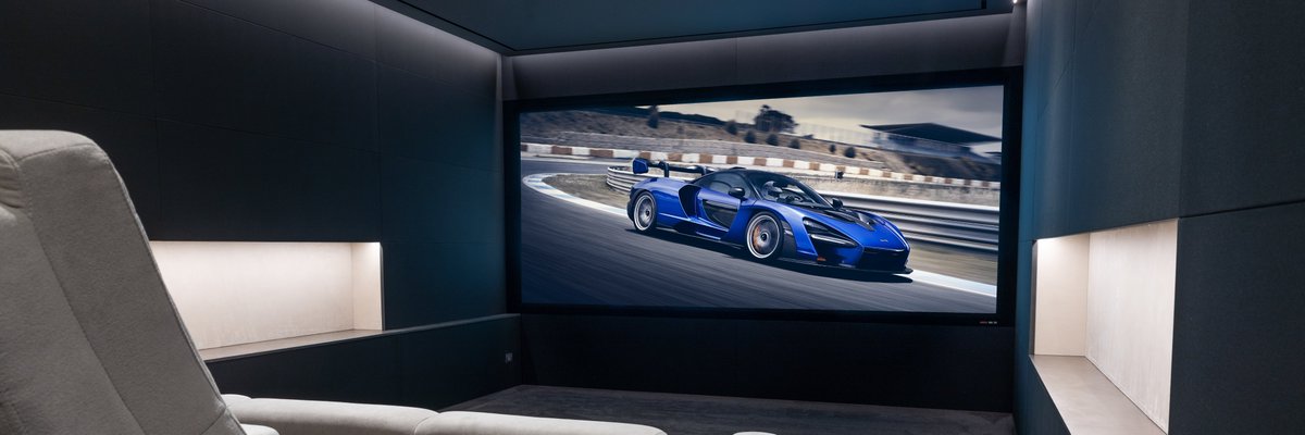 ScreenResearch's tweet image. We do love sports car!!  Installation of an XLR3 masking screen @ScreenResearch @CEDIA_EMEA #homecinema #design #screen #lifestyle