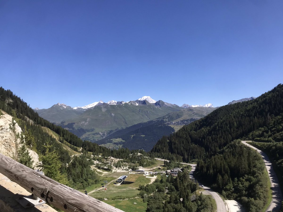 VeloPerso's tweet photo. Another good day in high mountains with climbing #Roselend and #arc2000. Great roads to check #powermeter accuracy. #rotorbike #inspider #qrings #bourgsaintmaurice @VeloPerso @ROTOR_bike @TourSavoieMB https://t.co/IdmIbbJXcJ