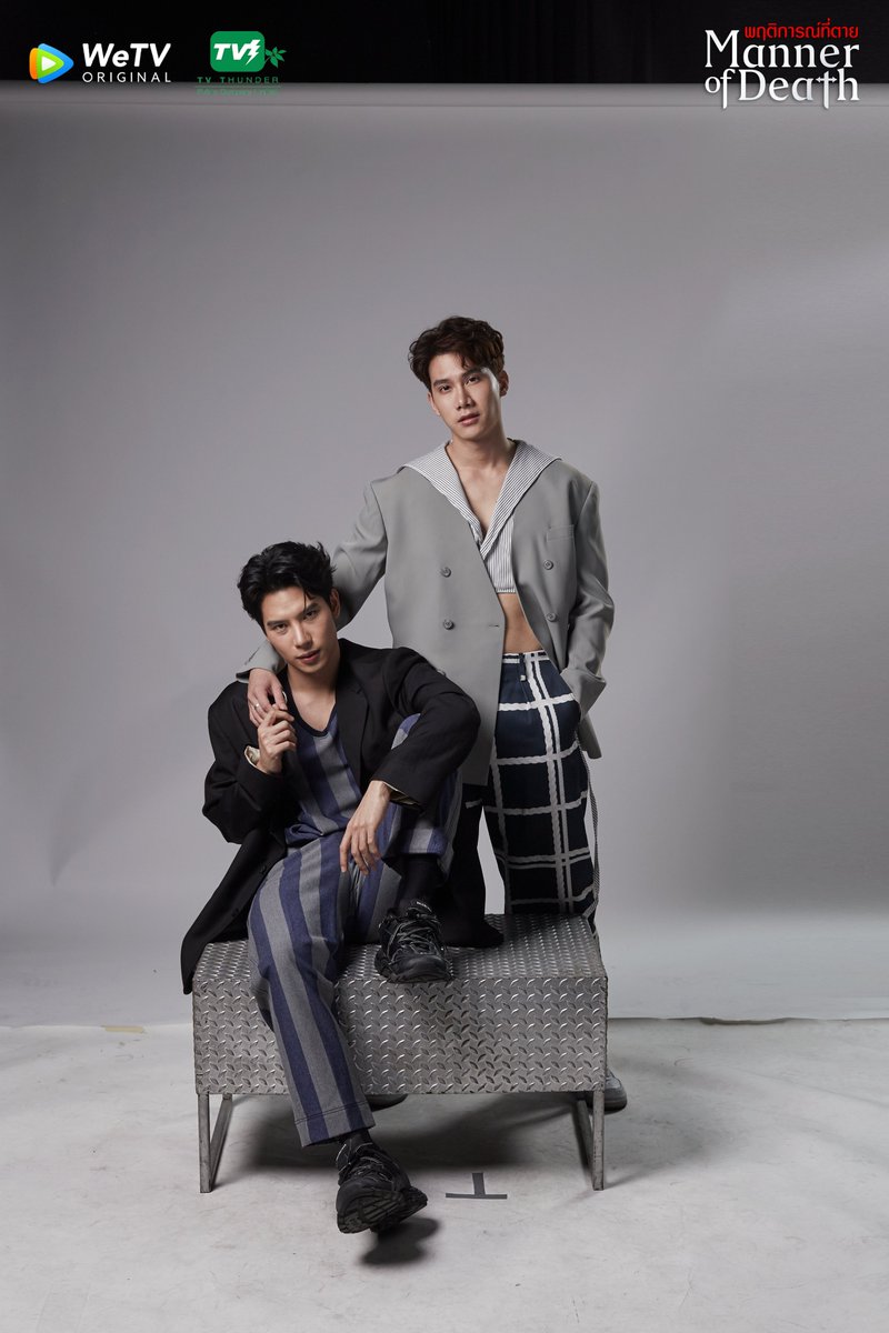 WeTVThailand's tweet photo. เอาภาพเบื้องหลังการถ่ายโปสเตอร์มาฝากกกก😍

รอติดตามความสัมพันธ์อันซับซ้อนของ “หมอบรรณ” และ “ครูพี่แทน” กับ #MannerofDeath : พฤติการณ์ที่ตาย กันได้เลย พฤศจิกายนนี้ที่ WeTV เท่านั้น!

#WeTVoriginal
#TVThunder
#พฤติการณ์ที่ตาย https://t.co/xfqj98rJvv