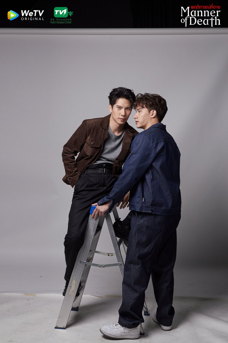 WeTVThailand's tweet photo. เอาภาพเบื้องหลังการถ่ายโปสเตอร์มาฝากกกก😍

รอติดตามความสัมพันธ์อันซับซ้อนของ “หมอบรรณ” และ “ครูพี่แทน” กับ #MannerofDeath : พฤติการณ์ที่ตาย กันได้เลย พฤศจิกายนนี้ที่ WeTV เท่านั้น!

#WeTVoriginal
#TVThunder
#พฤติการณ์ที่ตาย https://t.co/xfqj98rJvv