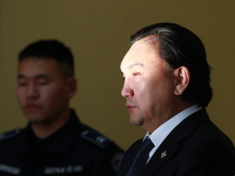 Энэ хоёр хүний холбогдсон хэрэг, тасалсан шүүхийн шийдвэр Монголд ялсан шударга ёсны илэрхийлэл болсон уу?!