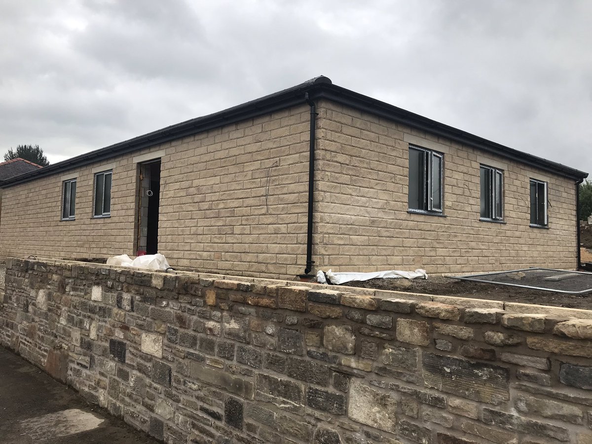 4102Lodge's tweet photo. #BuildingUpdate We now have Windows!!! They’re all in, doors on next week. Plaster board going up as we speak, and Electrical supply should be hooked up next Monday. Plasterers are in next week, followed by the joiners. All coming along nicely https://t.co/7m1PkYGJBr