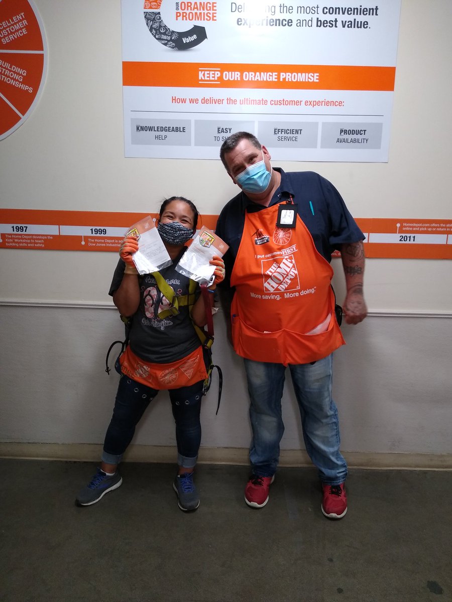 Congratulations to Kristina, Hieu, and Christine on there Homer Awards for excellent customer service. Having there departments packed down and grand opening ready.