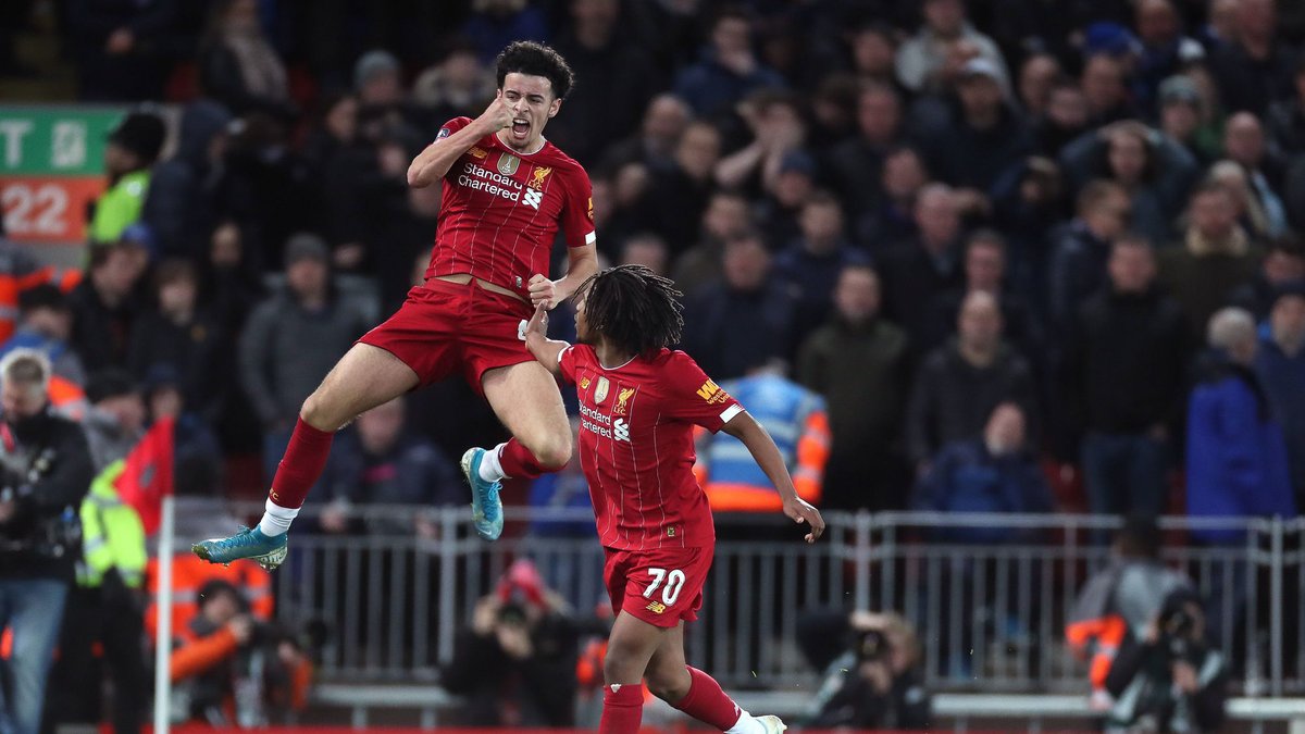 Dreams coming true in the #EmiratesFACup third round 🤩 @LFC's Curtis Jones scored a worldie to beat rivals Everton 1-0 at Anfield!