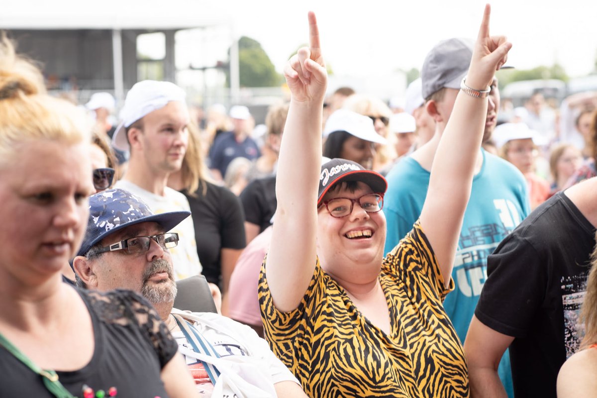 Bij Zideris staan cliënten aan het roer van hun eigen leven. Dat noemen we eigenzinnige zorg. Wegens het aankomende vertrek van de directeur is De Opbouw op zoek naar een Directeur Zorgorganisatie-Gehandicaptenzorg (Zideris) 
opbouw.nl/werken-bij/vac…  #werkenindezorg