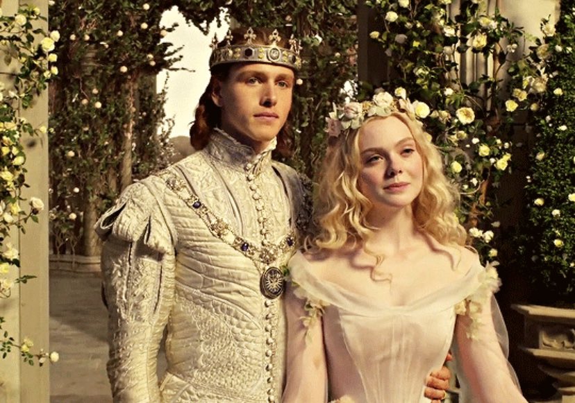 𝘿𝙄𝙕 على تويتر マティアス マキシムでものすごく印象に残ったハリス ディキンソンさん 次のキングスマンの主役だしこれからめちゃくちゃ人気出そう あり得ないくらい脚が長い あとマレフィセント2の王子さま