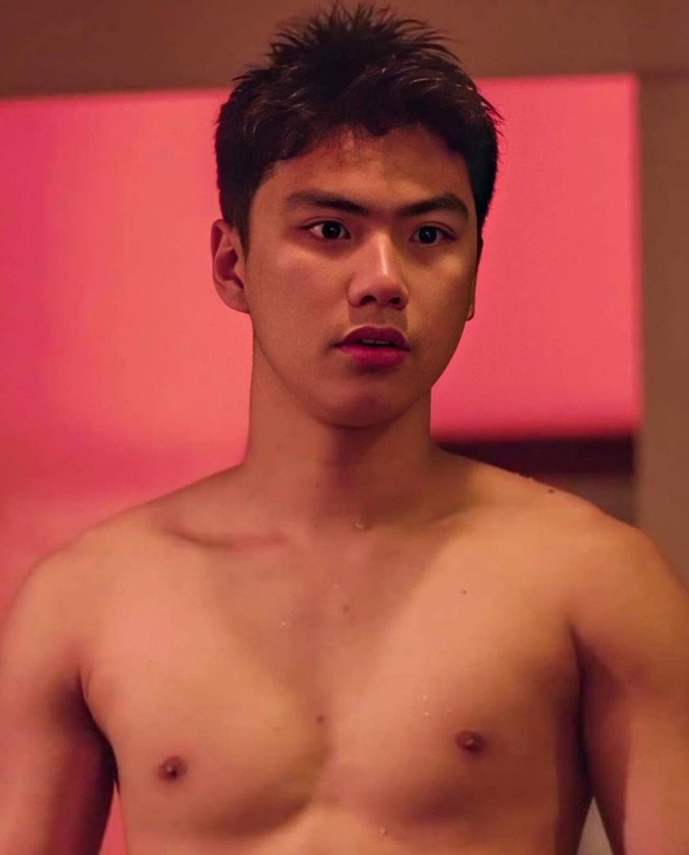 THEHYPEDBAES's tweet photo. DAMNNN! Look at this stud. He has this baby face that’s so freakin cute and a body of a whole sexy man. https://t.co/nZEvSq5Mip