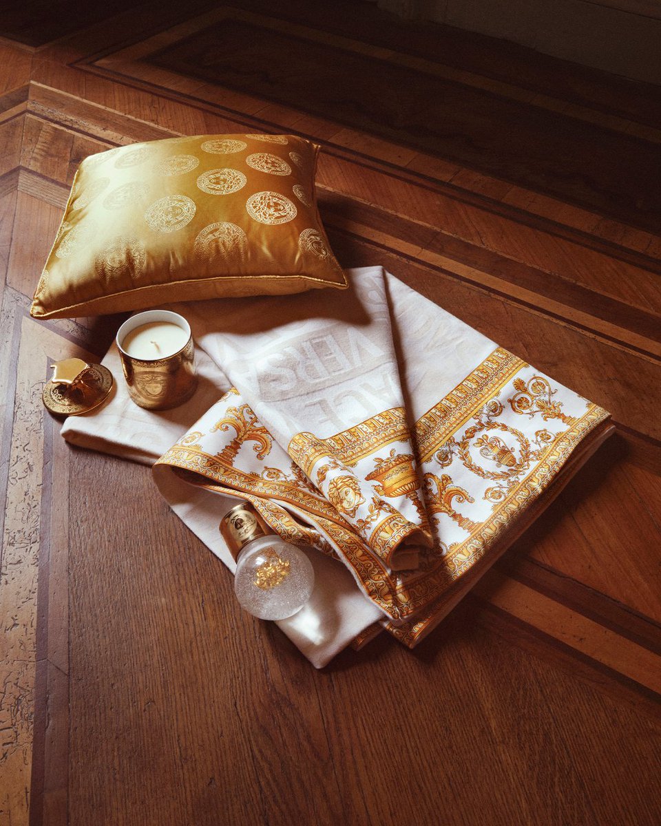 Golden hour essentials.

Discover an array of lustrous, gold-tone accents from the #VersaceHome collection: e-versace.com/versacehome