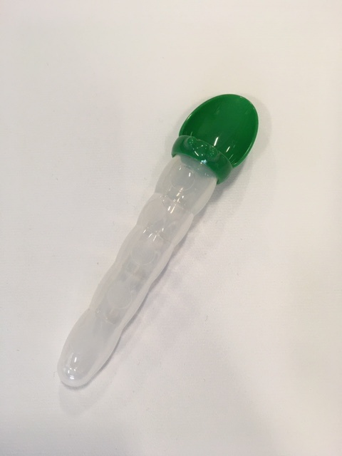 ILCDevon's tweet photo. #gadgetoftheweek! The @Spillyspoon is a non-spill medicine spoon that holds 10ml of liquid medicine for easy administering. #livewithease https://t.co/Terj0o3vAW