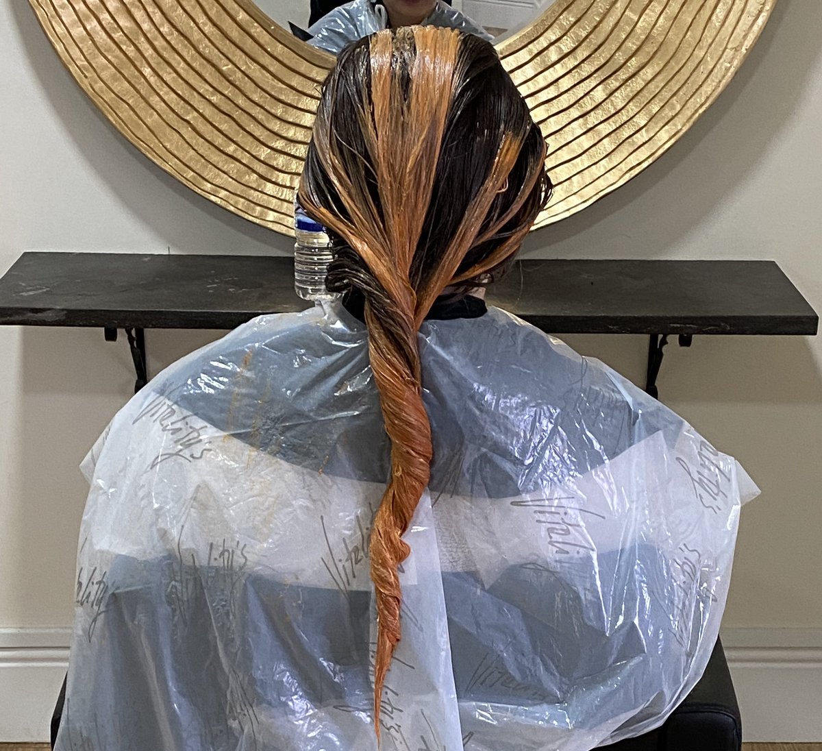 paul_palmer's tweet photo. No before picture unfortunately but today Tilly went from mega dry brittle covid lockdown blond to smouldering brunette super model👌🏻
#hair #hairdresser #clitheore #whalley #Lancashire #pjphair #hairsalon #haircolour #haircolor https://t.co/keQMiBvoFp