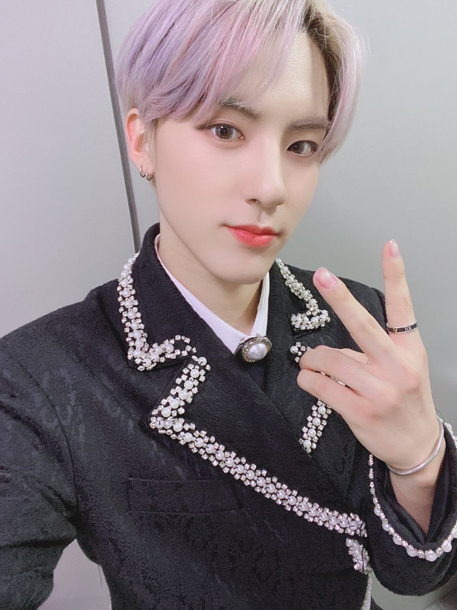 ericsohnpics's tweet photo. 💜➡️🤍 https://t.co/RJeYfJtDrY
