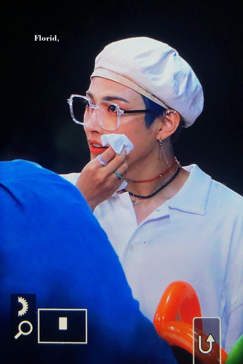 hongjoongbrasiI's tweet photo. [FOTO] 05.08.20| Show Champion Coffee Tea. 

- Perfeito 💙💙💙

#hongjoong #홍중 #ATEEZ #에이티즈 @ATEEZofficial #INCEPTION
#INCEPTION2stWin https://t.co/8GQO6VRGcb
