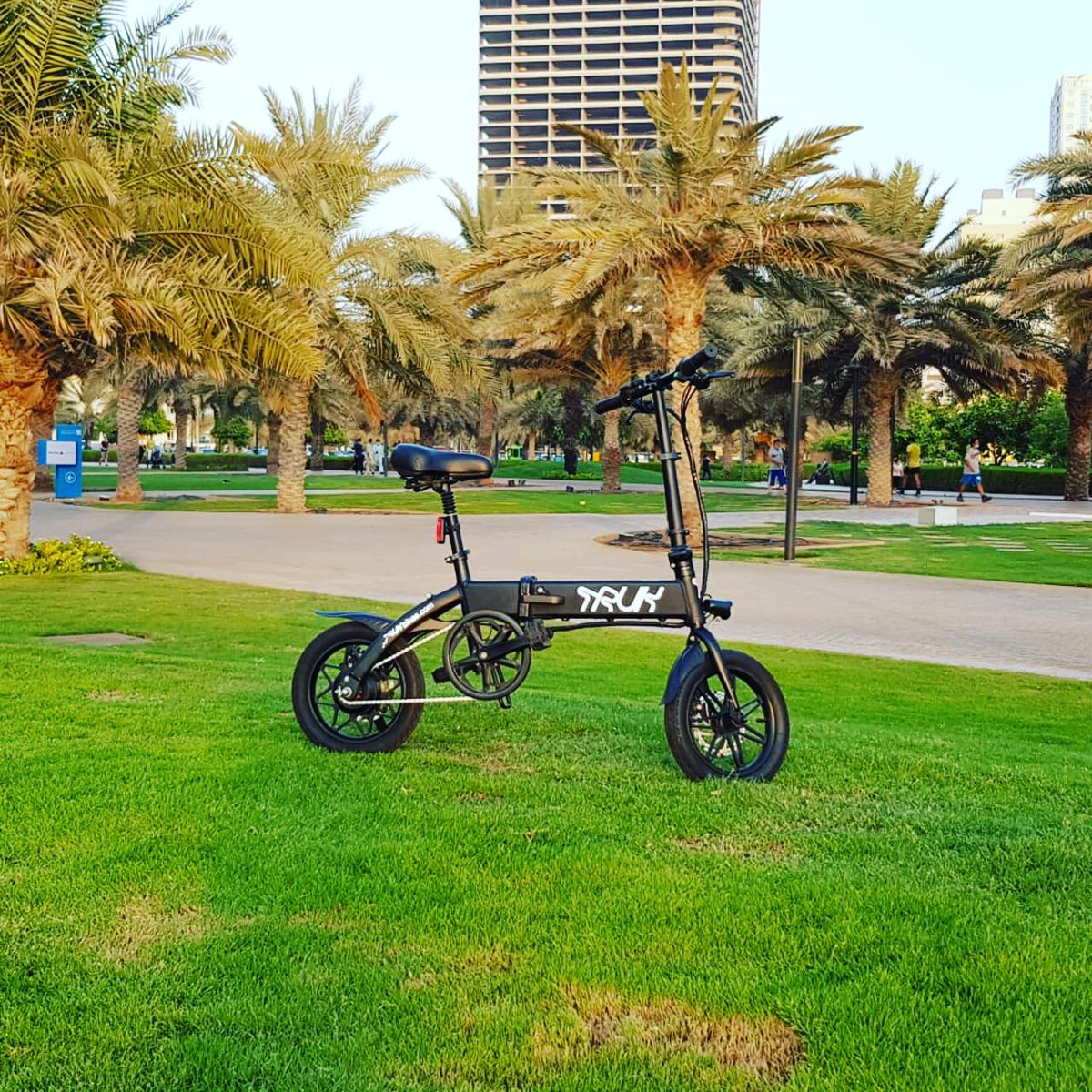 TRUKbikes's tweet photo. Ergonomic Travel

#trukbikes #truk #ebikes #ebikesdubai #electric #bike #dubaibikerboys #Dubai #mydubai #vacation #color #park #leisure #ride #scenic #adventure #style #amazon #photography #instadaily #instagood #travel #park #uae #instagram #sharjah #photooftheday #family https://t.co/SR07wTJxkk