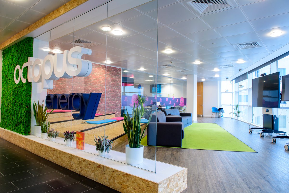 Looking to shake up your workspace and get a fresh look? Here are 5 things to consider: apss.co.uk/news/5-current…