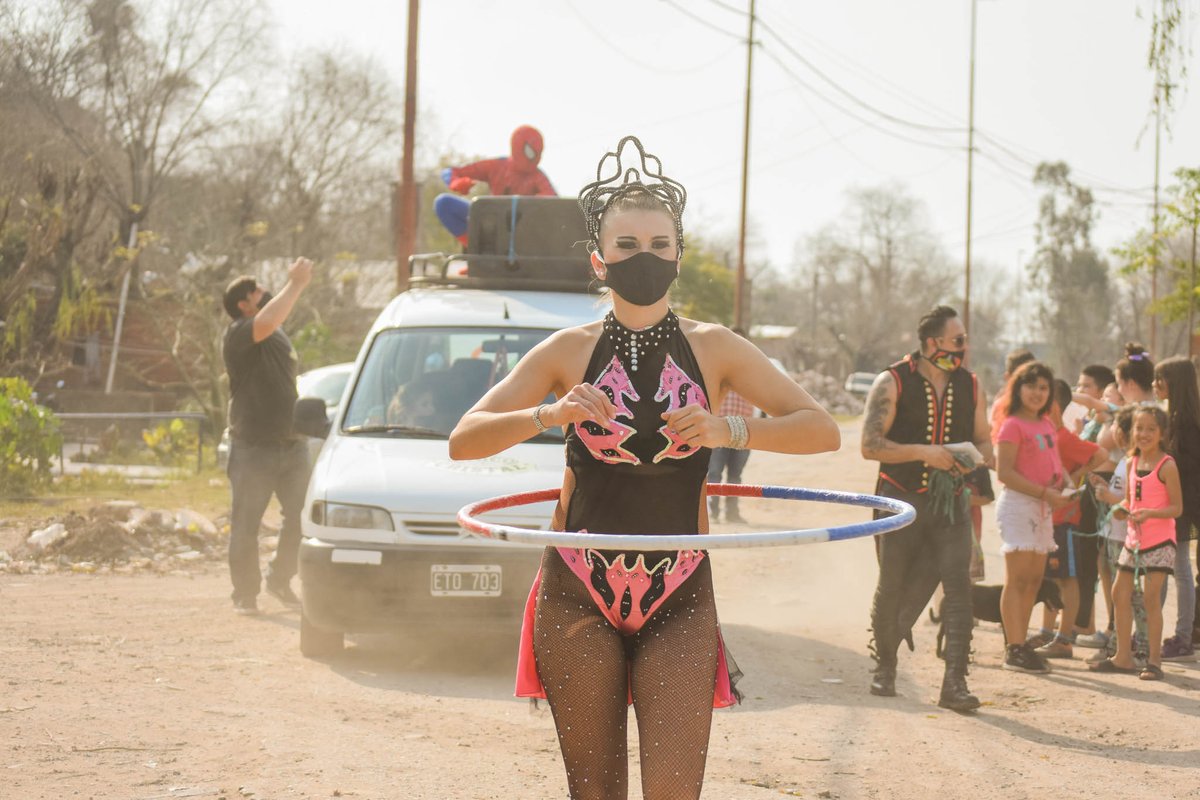 El uso de tapabocas😷 es fundamental para cuidarnos.
🎪Desde el municipio convocamos al Circo Cristal para realizar campañas de concientización en diferentes barrios para recordar a los vecinos lo importancia de su uso.

#NoAflojemos #NosSeguimosCuidando