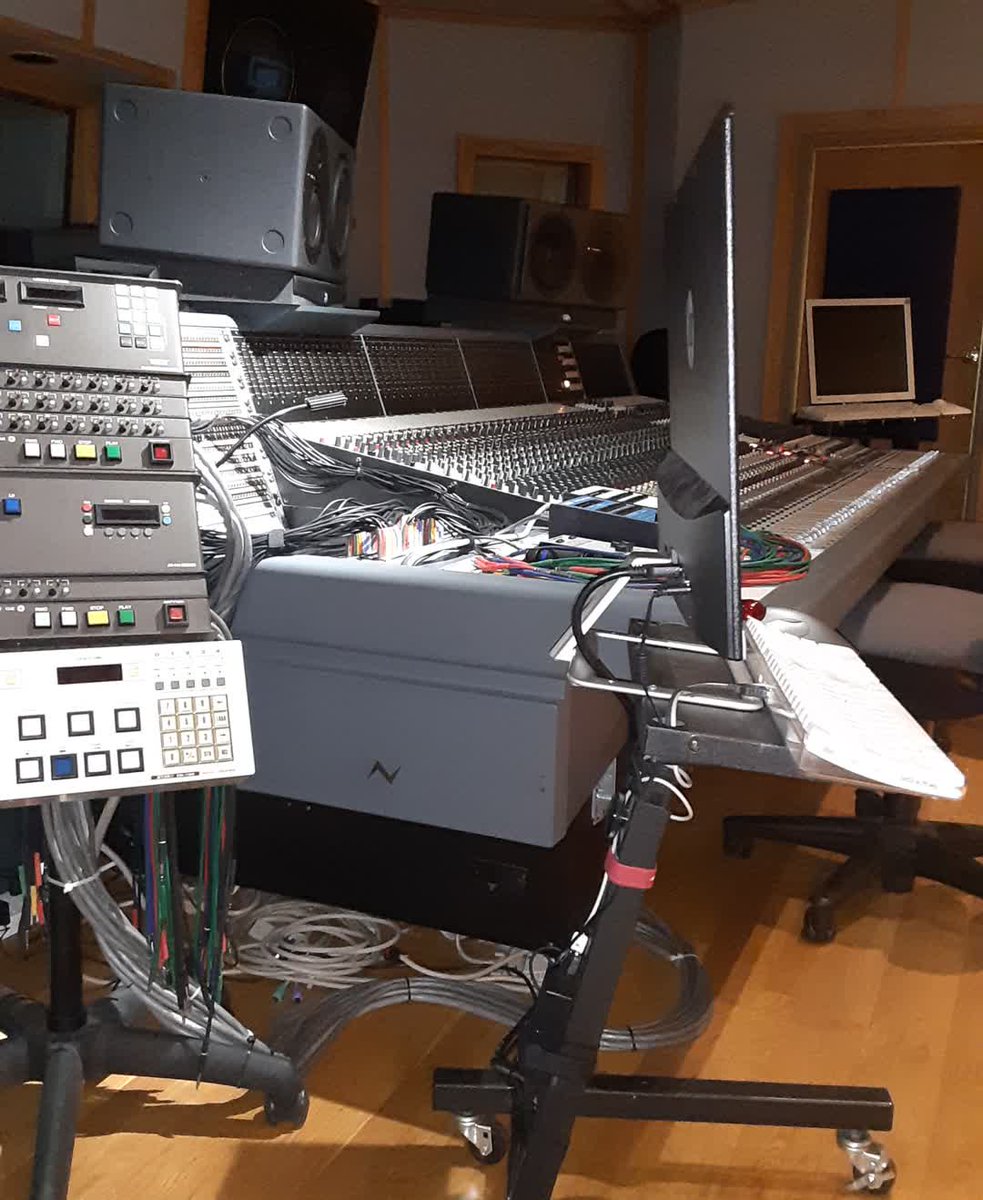 Realms100's tweet image. Hi everyone its underground artist Silentkilla with a new track for all the sexy ladies who think they're 🐱 

#silentkillamusic #rnb #rockgirl #gruge  #occult #newartist #newmusic #herekittykitty  #herekitty  #herekittykitty🐱  #barbie #barbiegirl #stripers #striper #catgirl