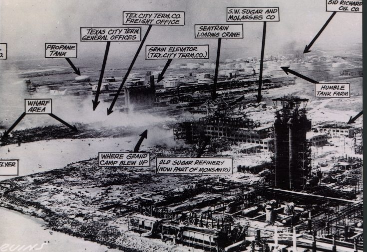 Simon Sin 同様の爆発事故 は1947年のテキサスシティでも起こっている このときは硝酸アンモニウムを積んだ輸送船の火災で オレンジ色の美しい煙 が立ち上り それを見に港にやって来た野次馬が大量に亡くなっていたりする まさか 大爆発するとは思わない