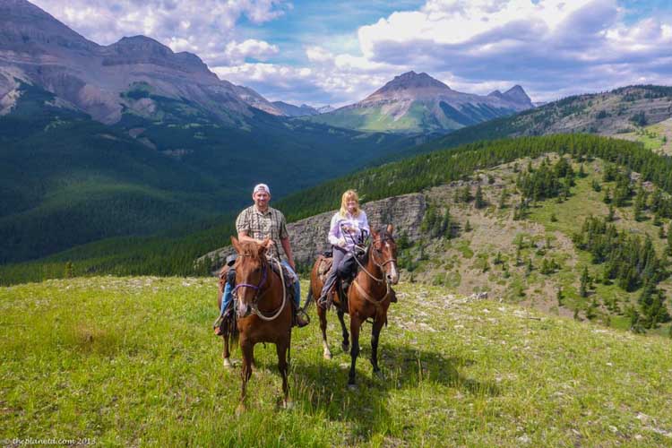 theplanetd's tweet photo. This is it! 52 Epic Things to do in Canada - Dave and Deb's Ultimate Adventures https://t.co/0wRfLjymWH #travel #explorecanada https://t.co/zSeImQ1vcZ