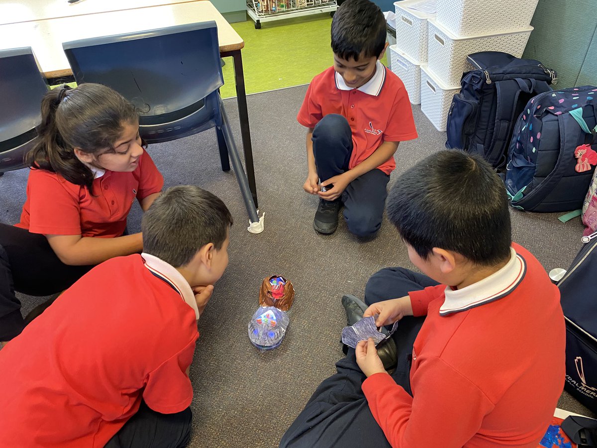 Creating animal templates to cover our Blue Bots for our class Zoo! 🦁🐔🦈🦒🐊🐢🐒 #EdWeek20 <a href="/bek_zadow/">Bek Zadow</a> <a href="/rydalmereps/">Rydalmere Public</a>