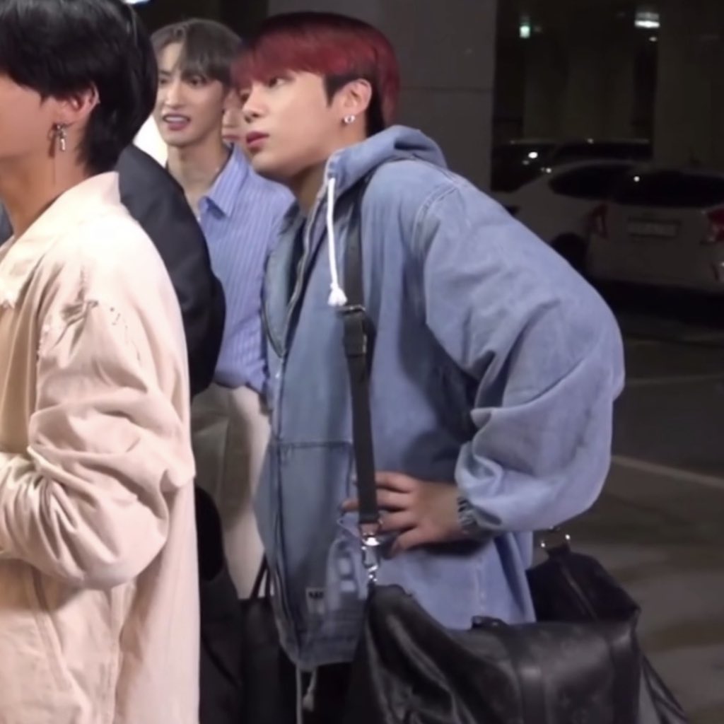 jonghobr's tweet photo. 📷》Vamos de pose Jongho 😅❤
@ATEEZofficial #ATEEZ #에이티즈 #CHOIJONGHO #JONGHO #최종호 #종호 #INCEPTION #INCEPTION2stWin https://t.co/Du3J8kIQkL