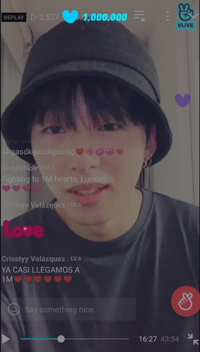 ShaylyNoir's tweet photo. And another NOIR vlive reached 1M hearts 💕💖💕

Lumiere make it possible 😍 
Thank you to everyone participating 💕💕💕

#NOIR #느와르 #vlive #TapHeartsForNOIR #1MHeartsforNOIR #Siheon #SupportNoir https://t.co/8j9PwvjJa8