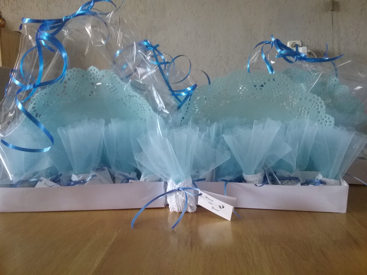 kraamkadootjes te koop 10 stuks in een doosje, 19.95 euro. per stuk 2.15 euro.