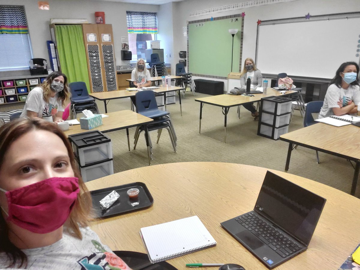 moreteachn's tweet photo. Back to school and ready to go! We've got this!  😍 #scottproud #FISD1 https://t.co/jnNjwH1KaZ