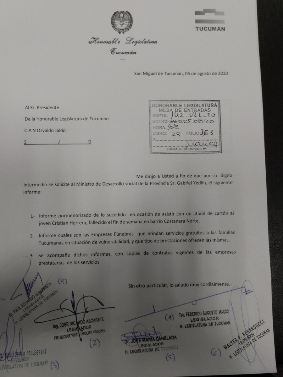 FEDEMASSOTUC's tweet photo. Acabo de presentar acompañado de Legisladores de la oposición , Pedido de Informe al Ministro de @MDSTuc  @gabiyedlin sobre el hecho lamentable y aberrante de otorgar un Ataúd de Cartón  al Joven fallecido Cristian Herrera .
#IndignidadEInsensibiladqueDuelen https://t.co/nnjUnVCM1A