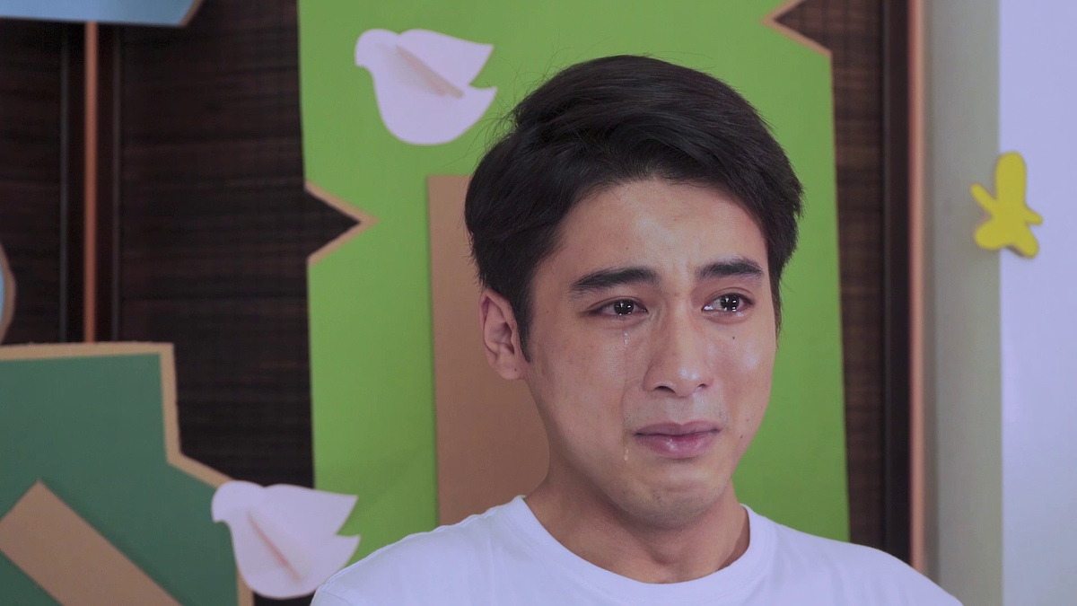 Black_SheepPH's tweet image. "Sana ako na lang." #HelloStrangerEP7

EPISODE 3 ➡ EPISODE 7