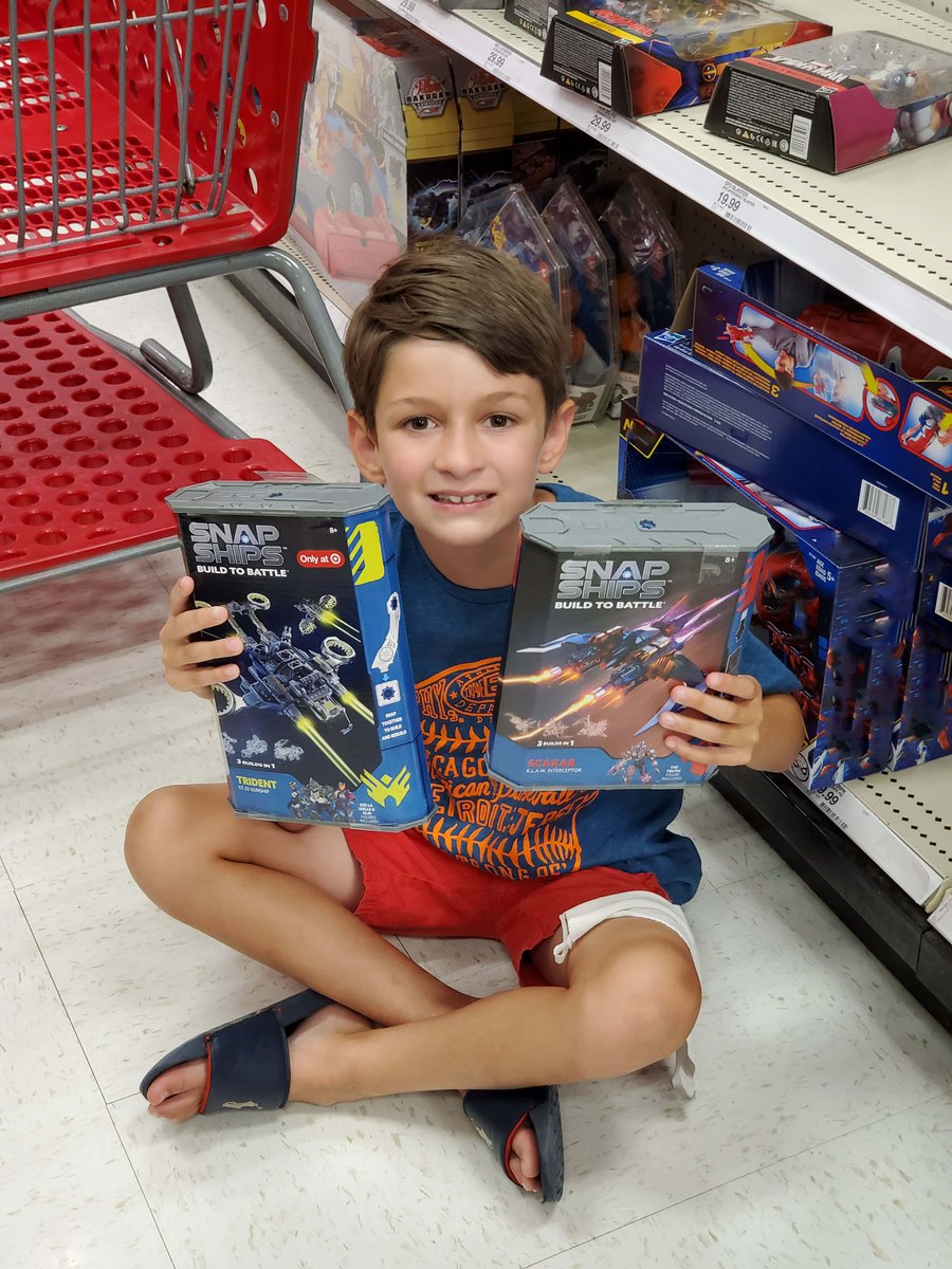 SavvySavingCoup's tweet photo. Fun toy ALERT at @Target! Check out @Snapships today! They are interchangeable and feature some cool tech! #AD
Get ready to build to battle!
-> You can find Snap Ships in the action play toy aisle at Target.
#SnapShips #BuildtoBattle #SnapShipsTarget #SocialSpotters @momselect https://t.co/UnRTEhEeVA