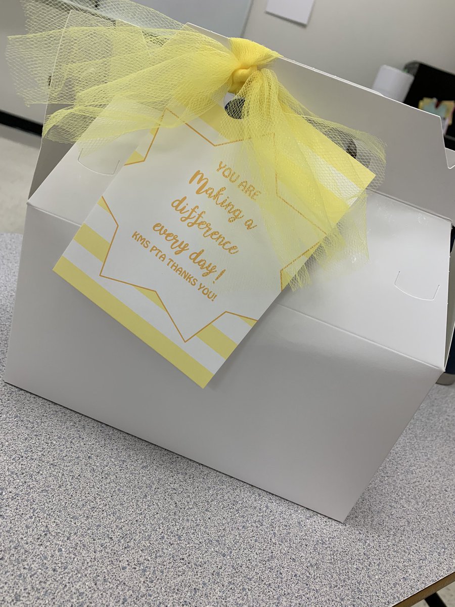 Mer_Fiaccone's tweet photo. Thank you for the warm welcome this morning!!! 🥰 @KillianPTA https://t.co/OsE2T6W20t